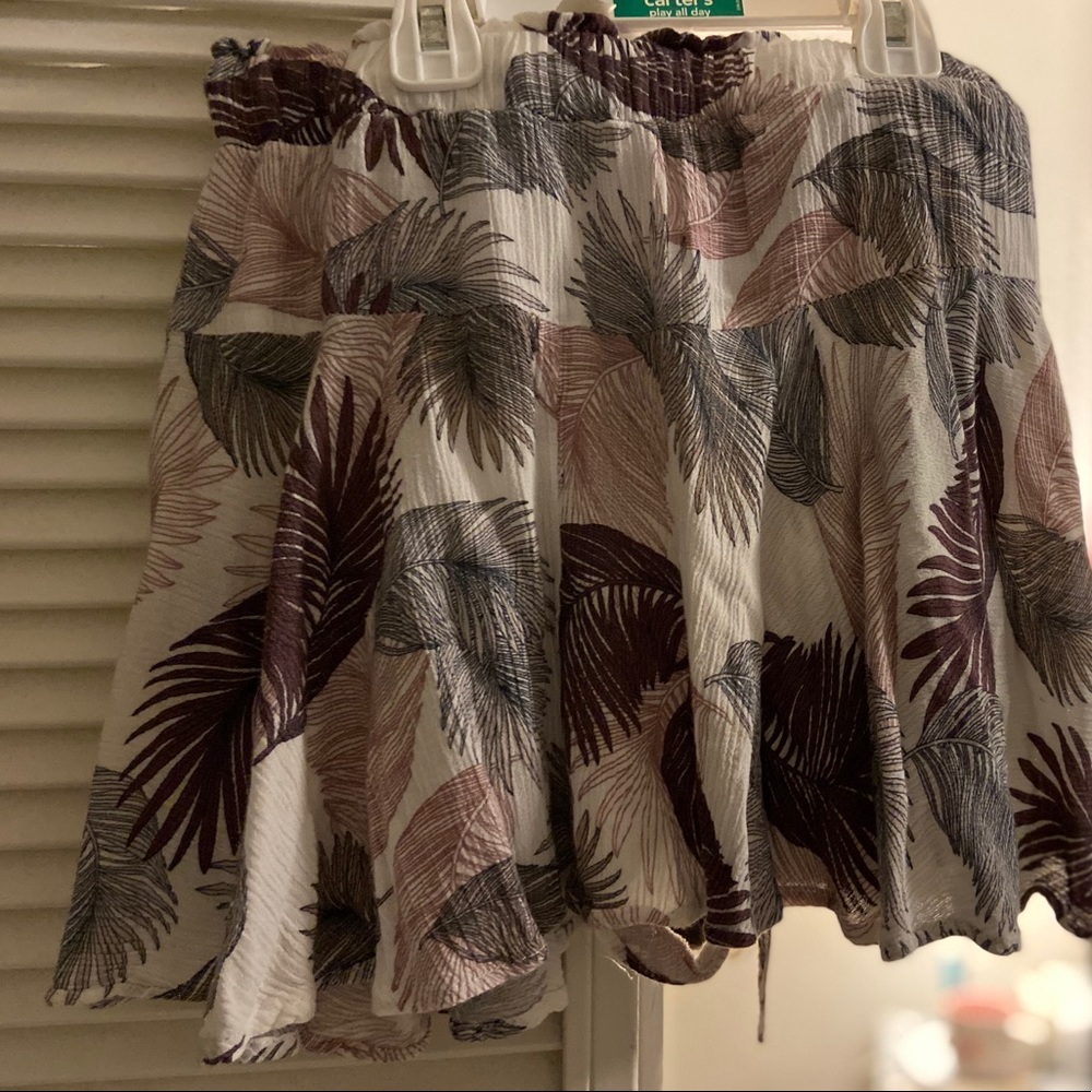Palm leaf print mini skirt